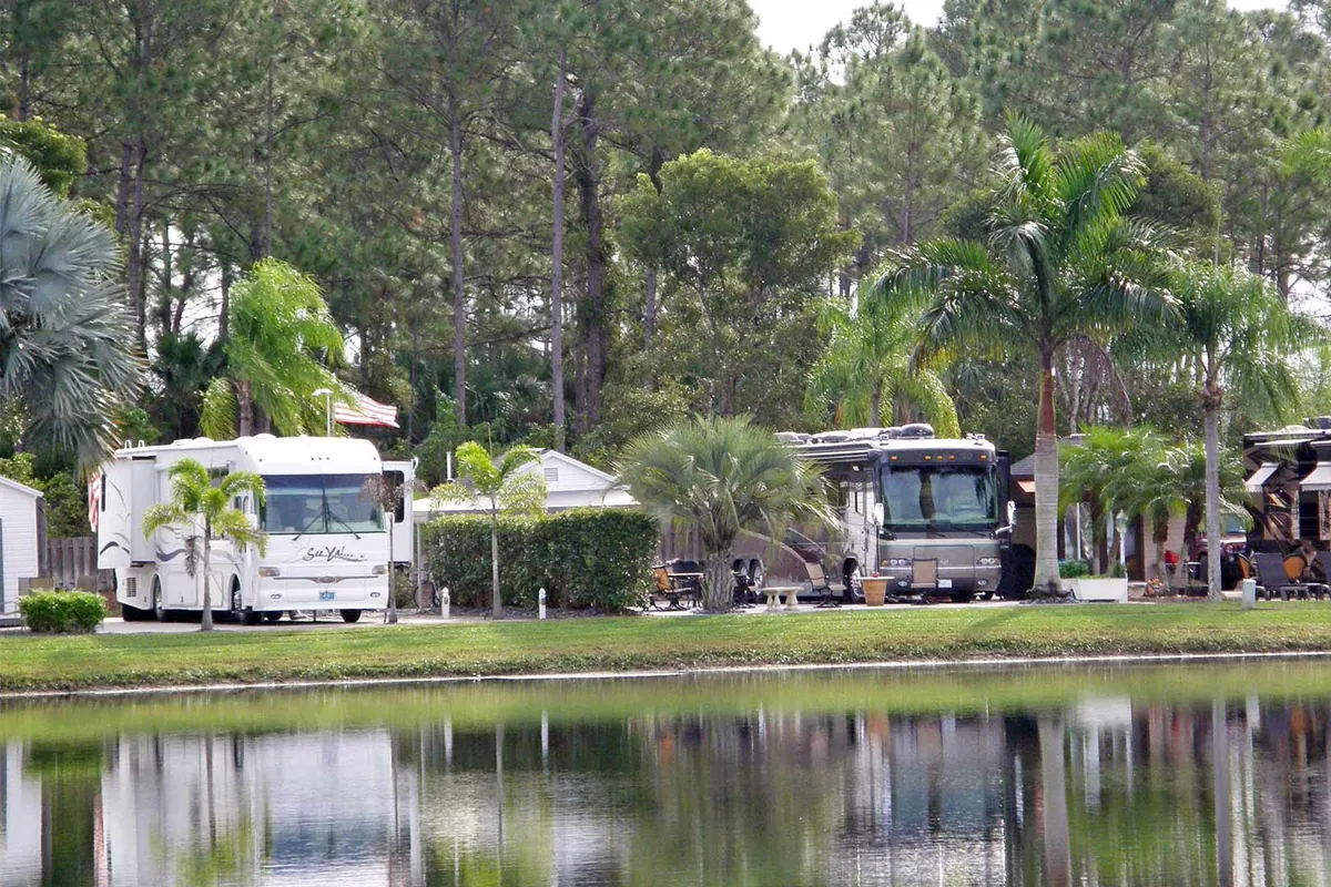 Crystal Lake RV Resort property